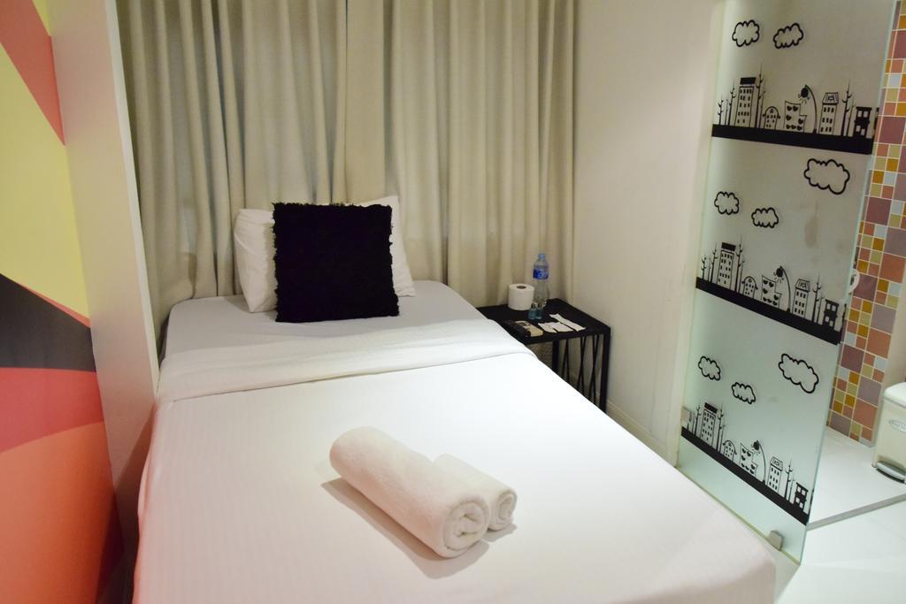 Double Five Hostel Bangkok Kültér fotó